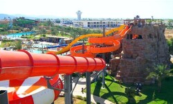Отели Хургады и Шарм-Эль-Шейха, оборудованные аквапарком и водяными горками для детей и взрослых