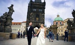 Уникальная возможность скрепить союз двух сердец — это свадьба в Праге