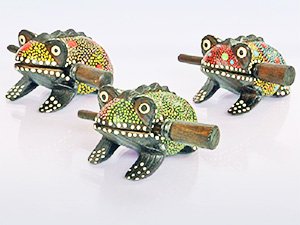 Деревянная жаба - паттайские сувениры