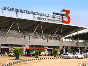 Транзитный аэропорт на Бали в Джакарте