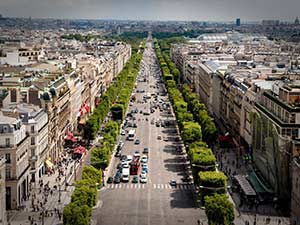 Особенности движения автомобилей в Париже