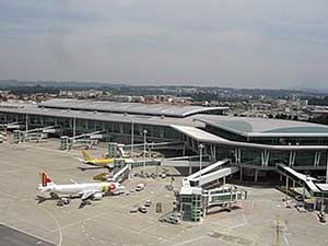 Международный аэропорт в городе Порту