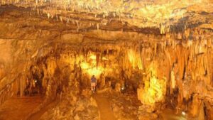 Пещера Дрогорати